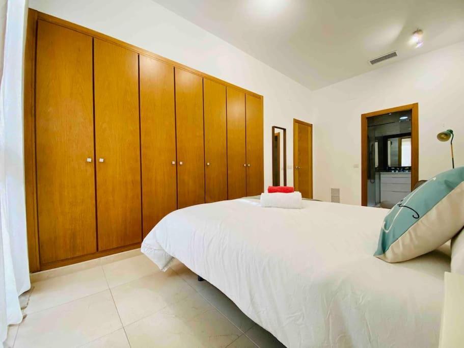 Stylish Apartment With Terrace On The Beachfrom Valencia Eksteriør billede